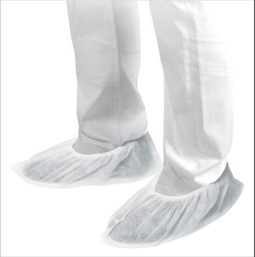 Cubrezapatos descartables R&G colocados sobre el calzado, imagen original de la ficha de marca