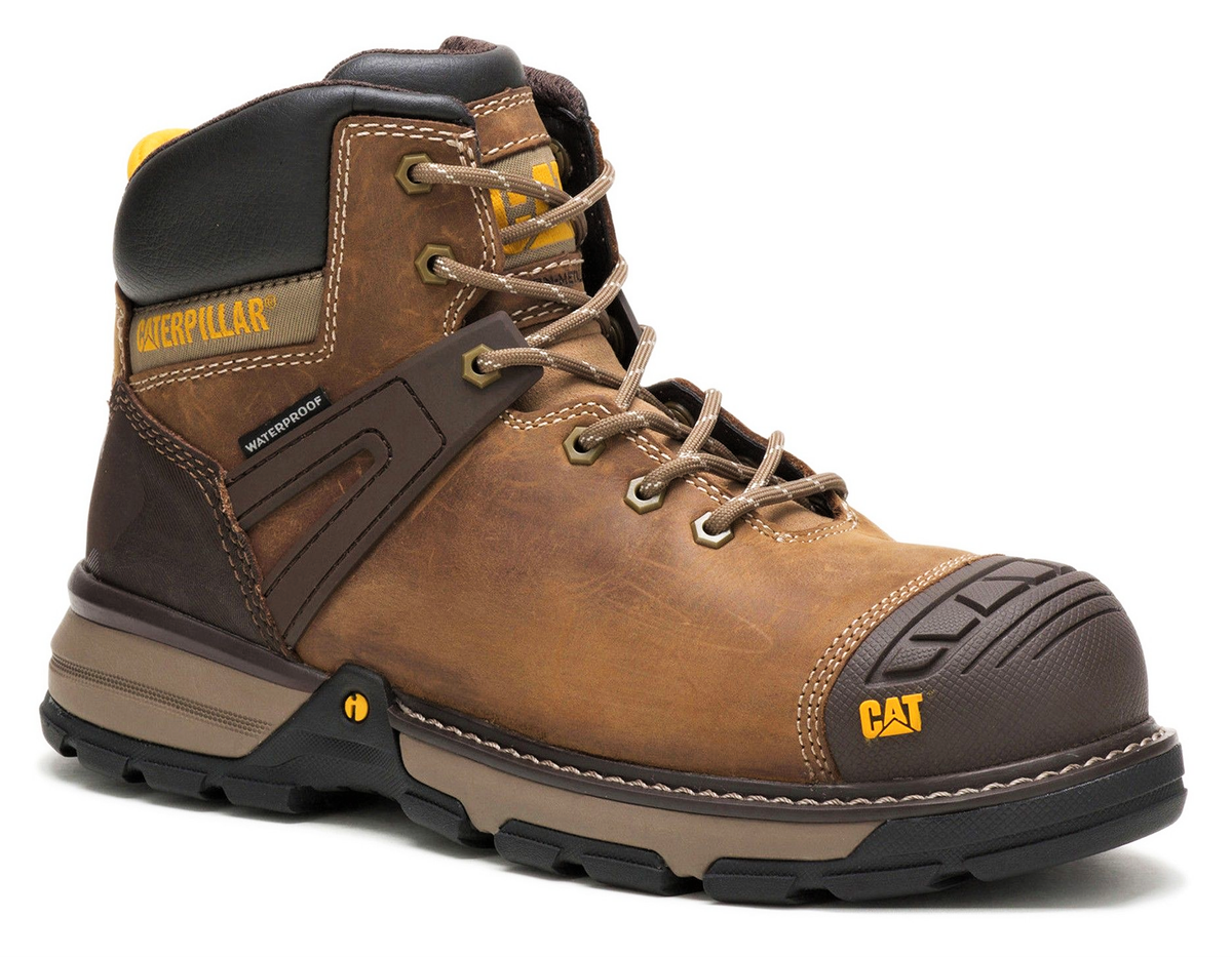 CAT Excavator P91218, fotografía íntegra original de su ficha individual; botín café con puntera compuesta.