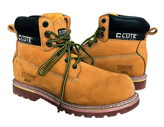 Botines Clute Titan Honey mostaza con puntera de acero; fotografía original de familia